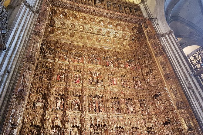Seville Cathedral Tour including tickets and skip the line entry - Inside the Cathedral: A Fast Route Through the Main Sights