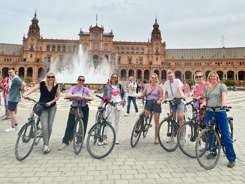 Seville: Dutch Cycling Highlights Tour with local guide - Key points at a glance