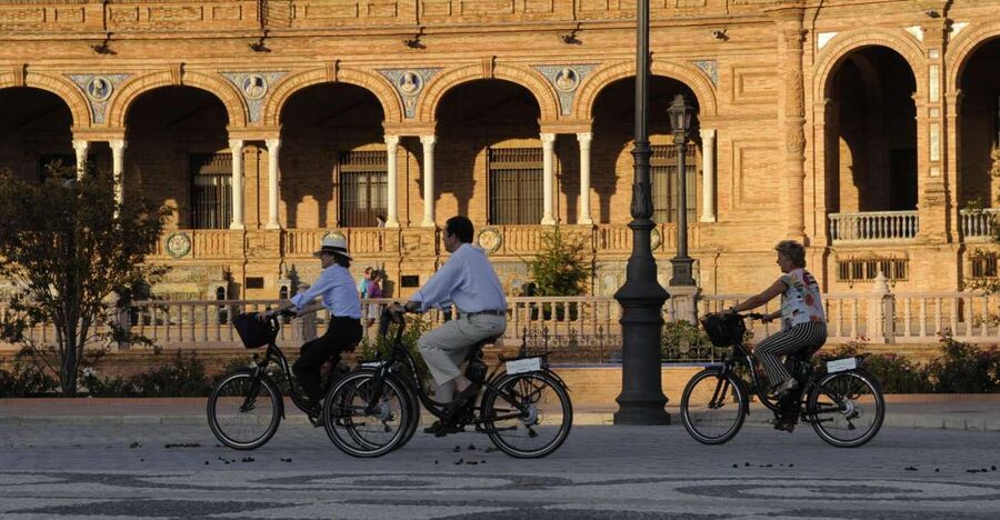Seville: Electric Bike Tour in Small Group - Starting at Castelar 9 near the Cathedral