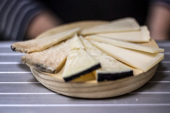 Seville Food Tour: Vermut, Churros & 10+ Tasty Local Dishes - From historic center to the Torre del Oro