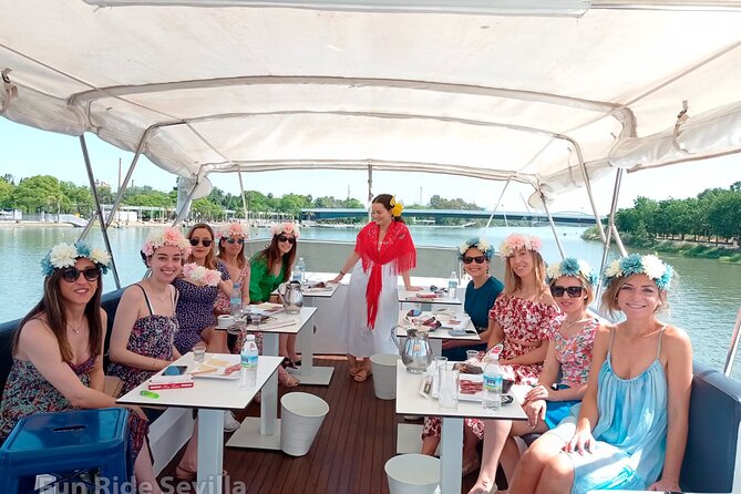 Seville: Guadalquivir River Cruise with Lunch or Dinner - The Missing Commentary Matters