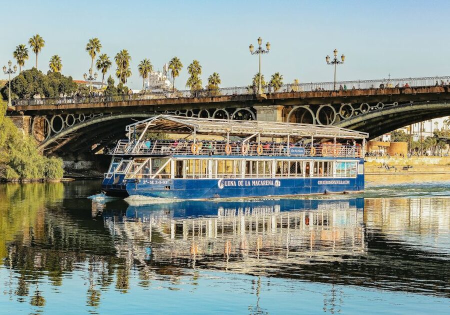 Seville: Guadalquivir River Cruise - What the two-deck boat is like