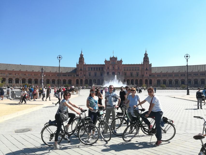 Seville: Highlights Bike Tour with Local Guide - What the guides add to the ride