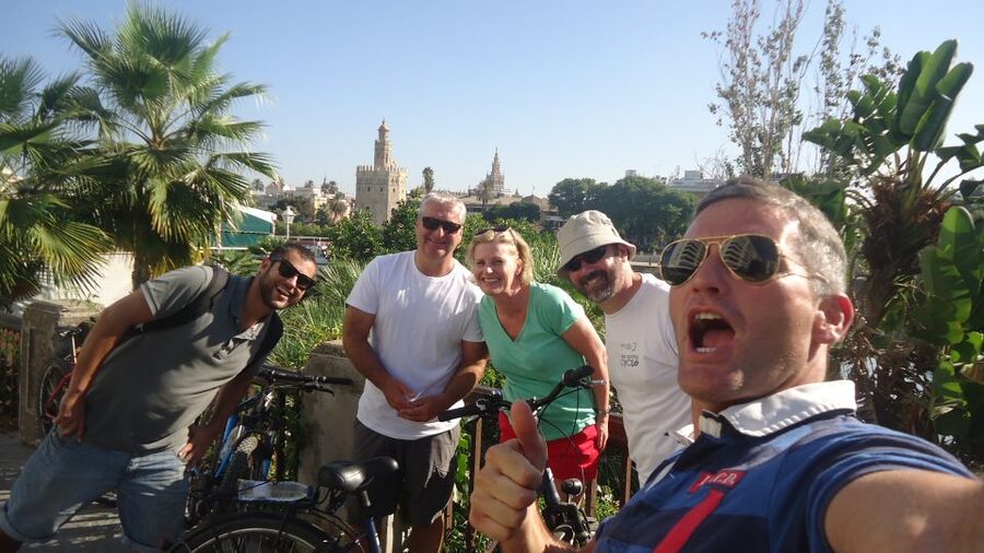 Seville: Highlights City Bike Tour - Bikes, safety, and the actual effort involved
