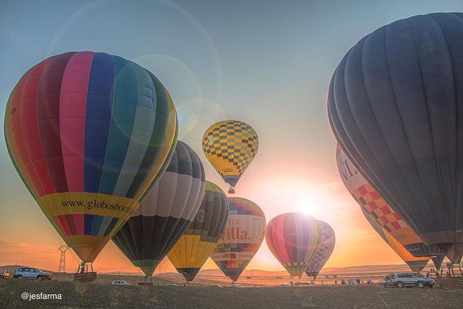 Seville Hot-Air Balloon Ride with Breakfast, Cava & Hotel Pick up - Andalusian breakfast and a glass of Cava