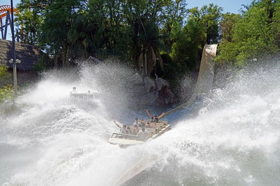 Seville: Isla Mágica with Optional Agua Mágica Park Tickets - Is $28 good value?