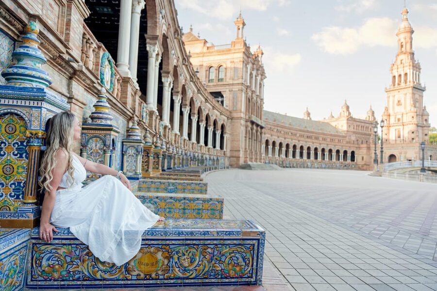 Seville: Professional Photoshoot - Why Plaza de España makes such a good photo setting
