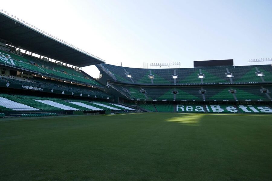 Seville: Real Betis Tour at the La Cartuja Stadium - The presidential box gives you the stadium’s widest view