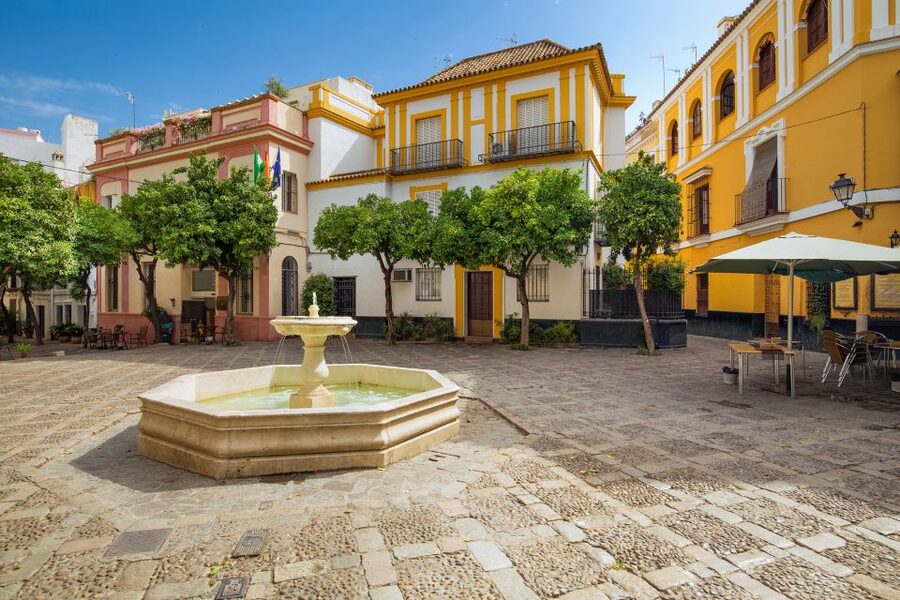 Seville: Relaxing City Bike Tour with a Tour Guide - Key things to know before you pedal off