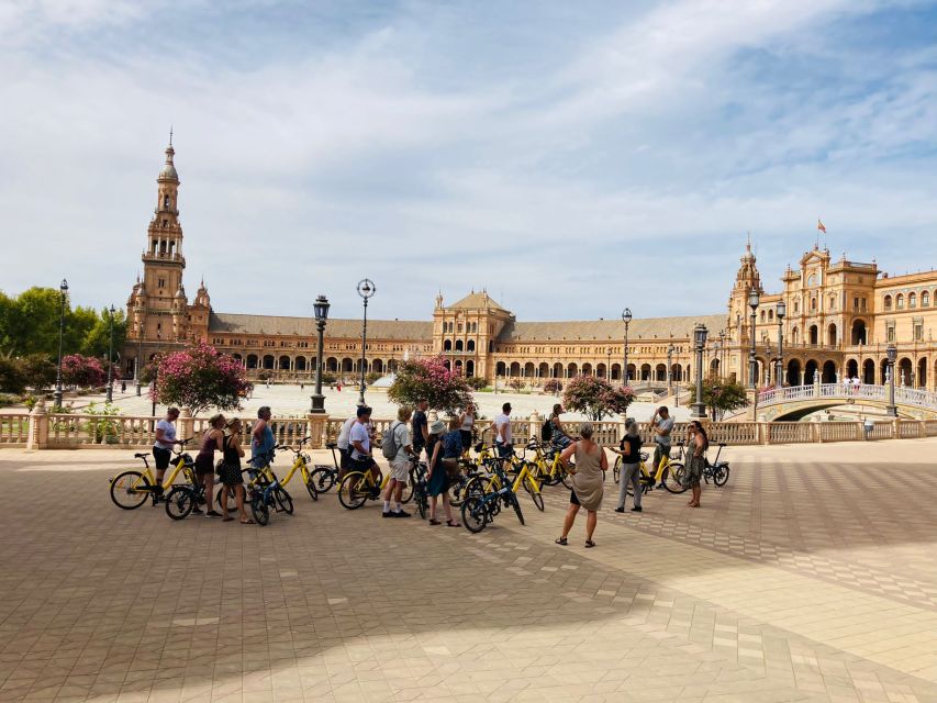 Seville: Relaxing City Bike Tour with a Tour Guide - Starting behind the orange trees in Barrio Santa Cruz