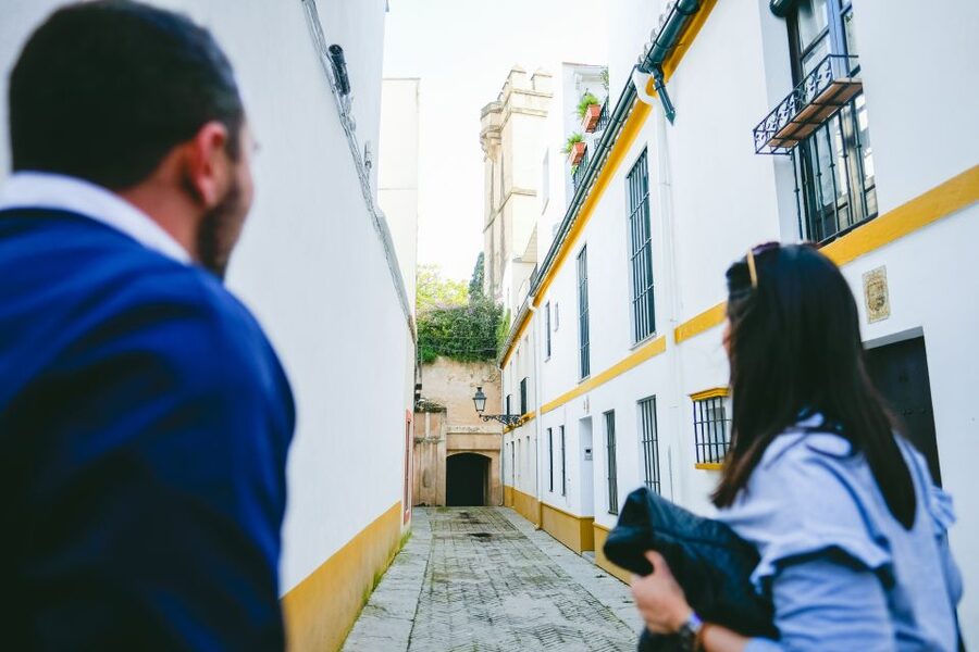 Seville: Small-Group Jewish Quarter Discovery Walking Tour - Jardines de Murillo: a calmer finish