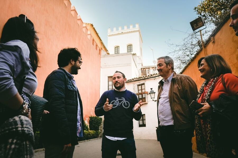 Seville: Small-Group Jewish Quarter Discovery Walking Tour - Why this short Seville walk is worth your time