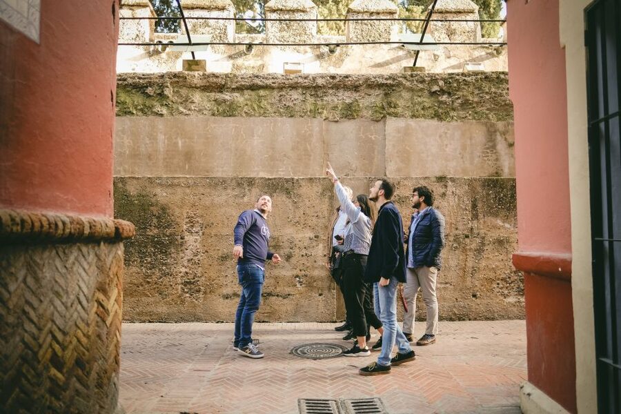 Seville: Small-Group Jewish Quarter Discovery Walking Tour - Santa Cruz Square and the stories behind the lanes