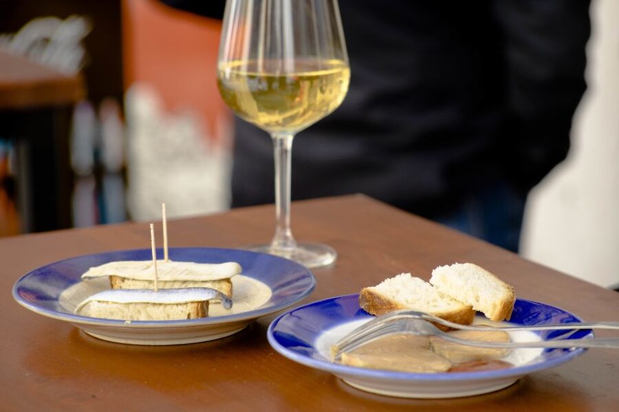 Seville: Tapas Crawl - Key points at a glance