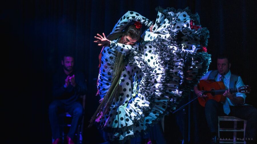 Seville: Traditional Flamenco Show in Triana - The finale: Sevillanas and relaxed improvisation