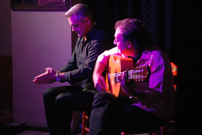 Skip the Line: Tablao Flamenco Pura Esencia Ticket - Your welcome drink and food choices
