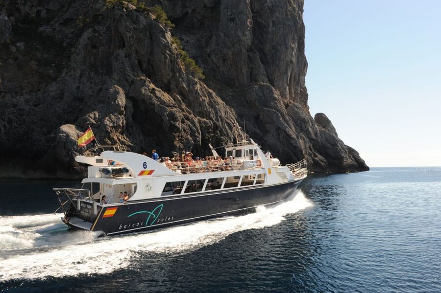 Sóller: Boat Trip to Sa Calobra and Torrent de Pareis - Crowds, comfort, and what the boat is really like