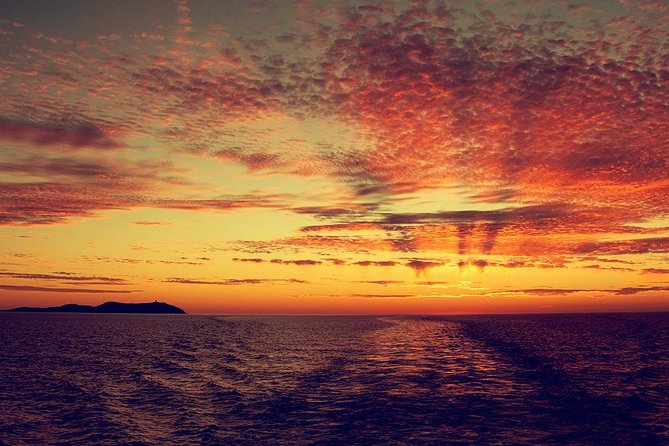 Sunset Beach Hopping Cruise, Cala Comte and Cala Bassa, SUP and snorkelling - Leaving San Antonio for Cala Comte