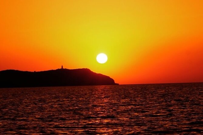 Sunset Beach Tour 3 HS all Inclusive ( Paddle boards , Kayaks & Snorkeling) - Playa Cala Salada and the included water sports