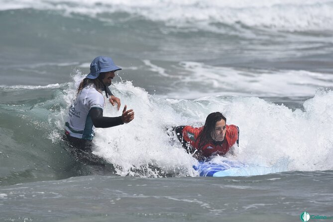 Surf class in Famara 9:15-12:00 or 11:45-14:30 (2h class) - Two hours in the water