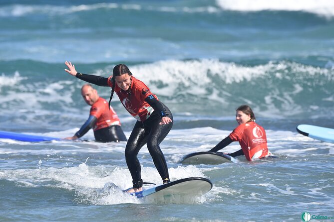 Surf lessons in Famara 9:15-14:30h (4 hours of class) - The 12:00 to 12:30 p.m. break