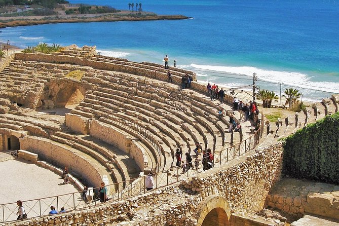 Tarragona and Sitges Tour with Small Group and Hotel Pick Up - Why pair Tarragona with Sitges?