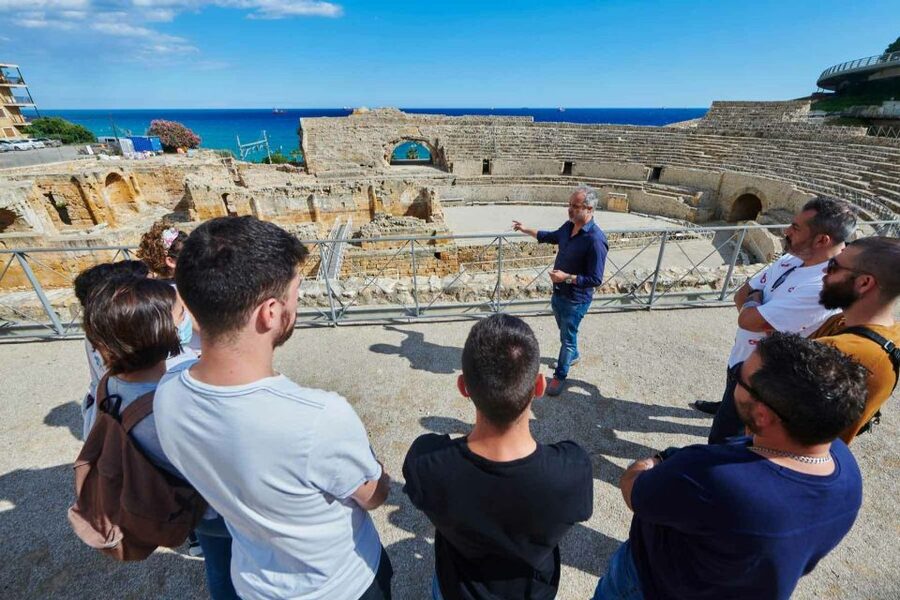 Tarragona: Roman Heritage Guided Walking Tour - Roman Ruins Hidden Among Modern Streets