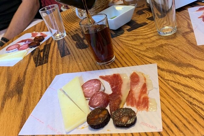 Taste of Malaga Tour : Tapas, History and Local Customs - Forty-five minutes inside Atarazanas Market
