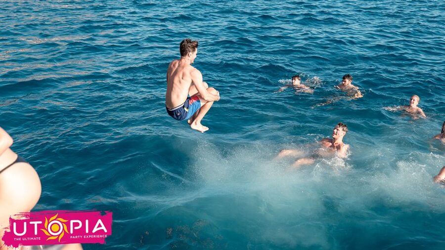 Tenerife: Boat Party with Open Bar and DJs - The open bar and what $106 really buys