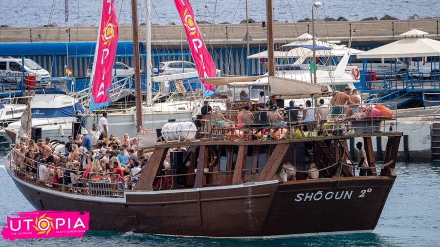 Tenerife: Boat Party with Open Bar and DJs - How the four and a half hours usually feel