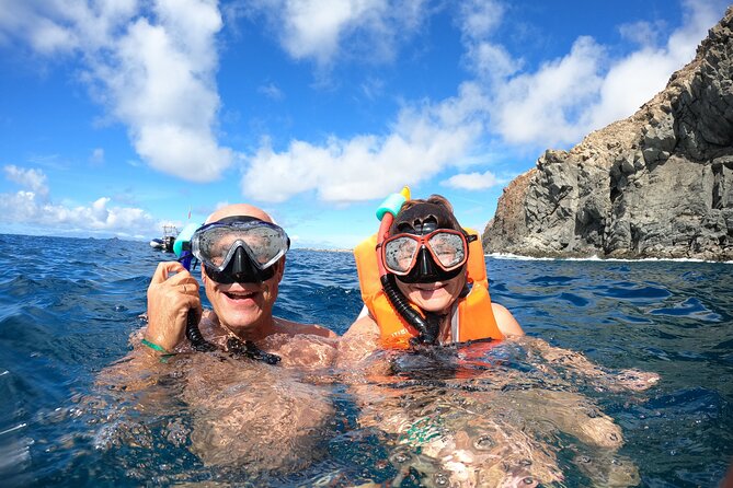 Tenerife: Kayak and snorkel with marine life safari - Getting ready in Los Cristianos