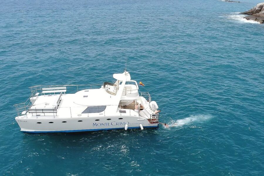 Tenerife: Marine-Life Tour with Transfer, Buffet and Drinks - Setting out from Puerto Colon