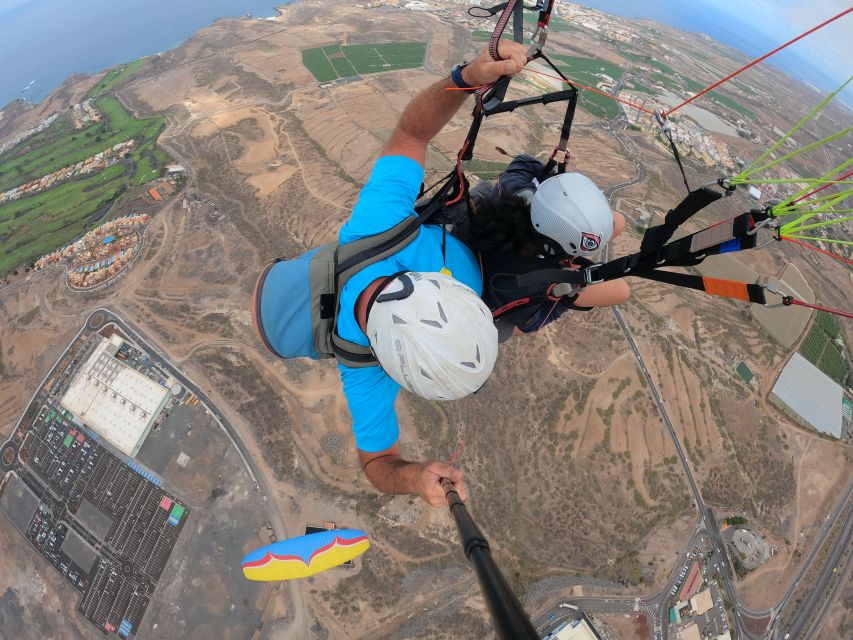 Tenerife: Paragliding with National Champion Paraglider - Finishing on an Adeje beach