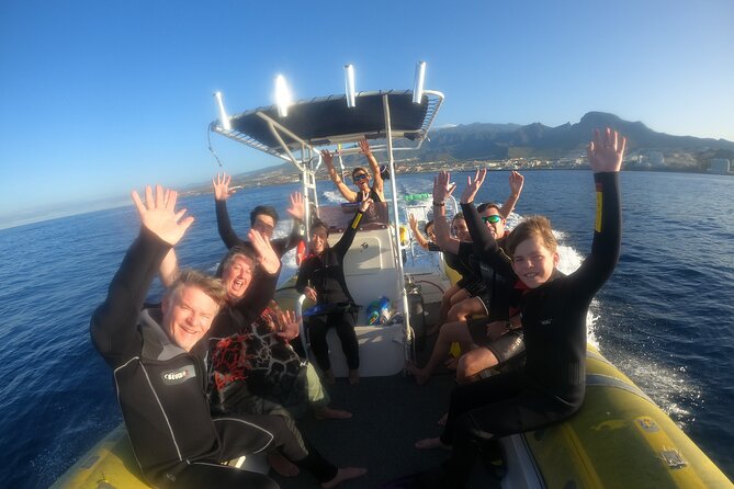 Tenerife Snorkeling Tour in turtle habitat - The briefing and equipment fitting