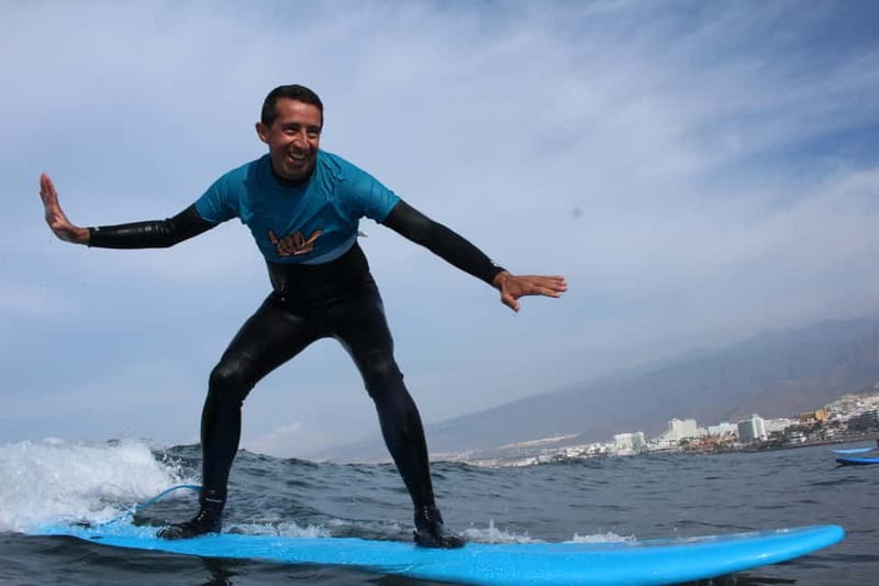 Tenerife: Surfing Lesson for All Levels, Photos included - A multilingual school with a relaxed teaching style