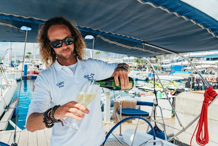 Tenerife: Whale & Dolphin Watching with Drinks and Snacks - The best parts at a glance