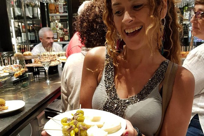 The Award-Winning Bilbao Food Tour & Wine Pairing by Basque Local - Traditional bars beside modern food spots