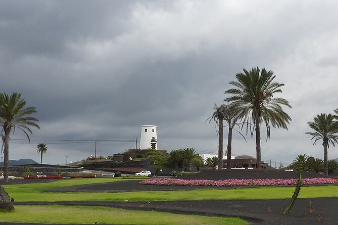 Timanfaya & Lanzarote Volcano Experience - Los Hervideros and the force of the sea