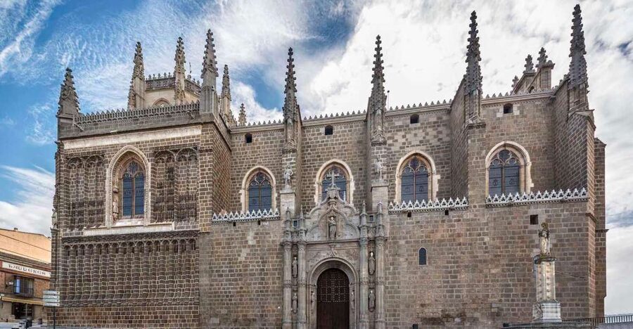 Toledo: Guided Monument Walking Tour with Wristband Pass - Key points to know before you book