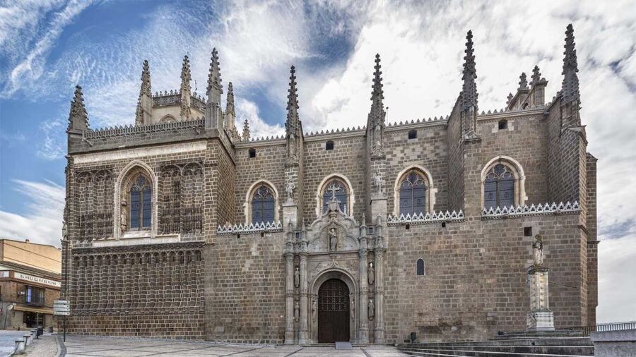 Toledo: Guided Monument Walking Tour with Wristband Pass - Starting at Zocodover Square