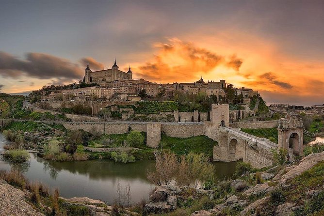 Toledo Half Day Tour with Cathedral, St Tome Church & Synagoge - Santa María la Blanca and Toledo’s Jewish quarter