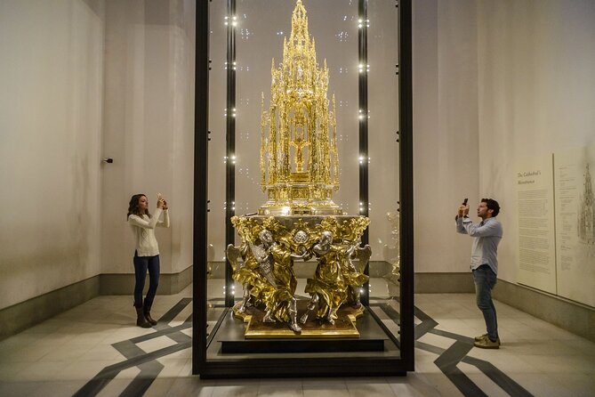 Toledo Private Tour with Cathedral & High Speed Train from Madrid - One hour to eat, shop, and wander