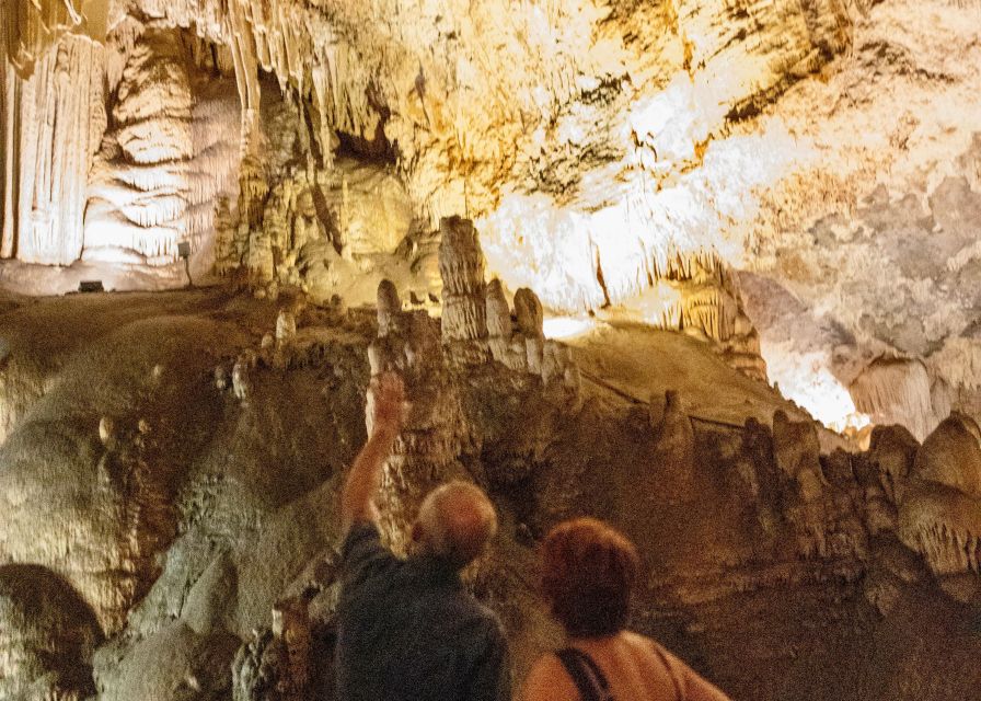 Torremolinos/Benalmadena: Nerja Caves Tour with Frigiliana - Nerja and the Balcony of Europe: a compact taste of the coast