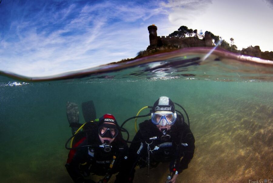 Tossa de Mar: PADI Discovery Scuba Diving in Costa Brava - Starting at SuperDive Tossa de Mar