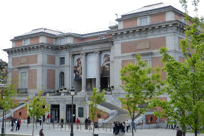Tour 'Best of Prado Museum' (Skip the line ticket. 7 people max.) - Goya’s light, darkness, and modern edge