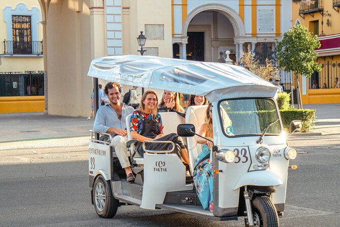 Tour Welcome Seville with Local Guide in Eco Tuk Tuk Private - Choosing between one hour and two