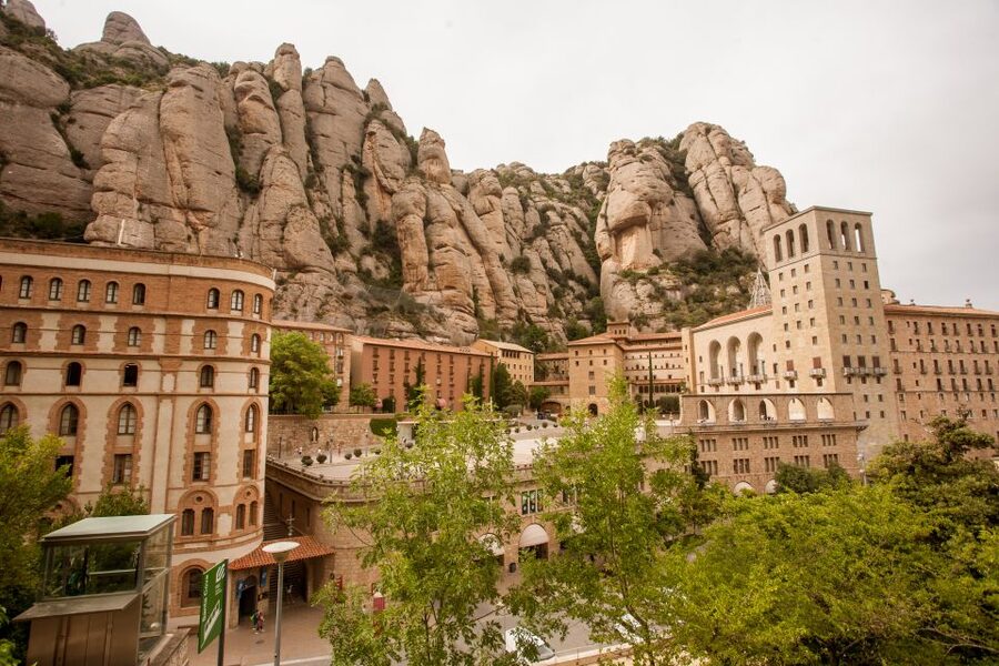 Trans Montserrat: Return Ticket and Audiovisual Exhibit - Using the Santa Cova funicular