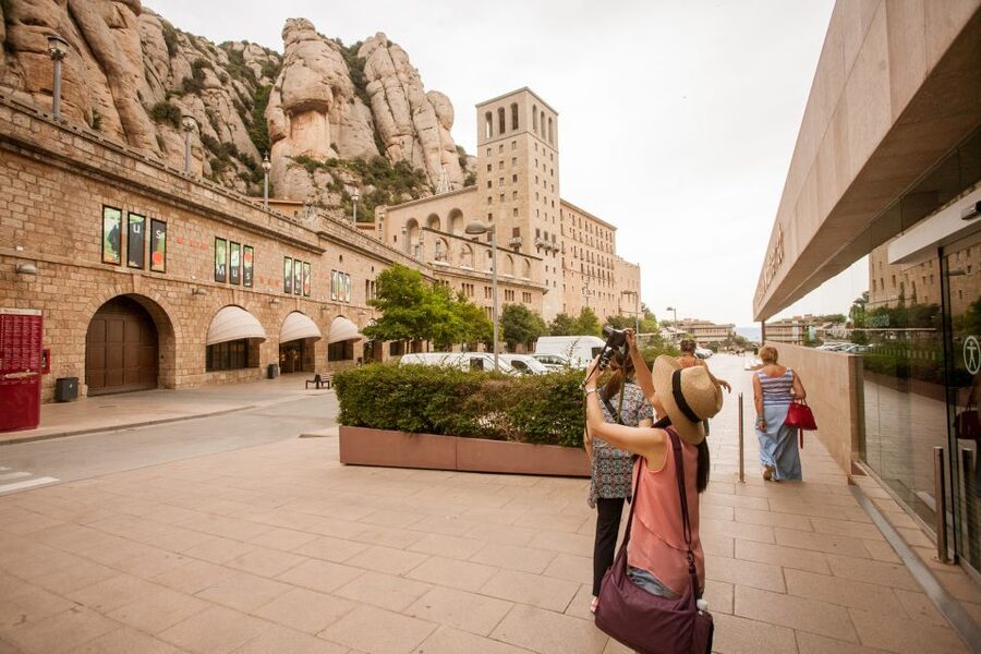 Trans Montserrat: Return Ticket and Audiovisual Exhibit - Hiking above Montserrat
