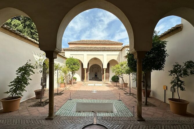 Ultimate Malaga History & Tapas - All Included Full Experience - Price, timing, and practical value