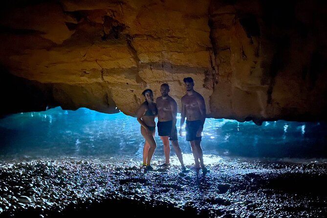 Uncharted Marine Reserve Cave, Snorkel & Cliff Jumping Kayak Tour - Starting with the briefing and kayak setup